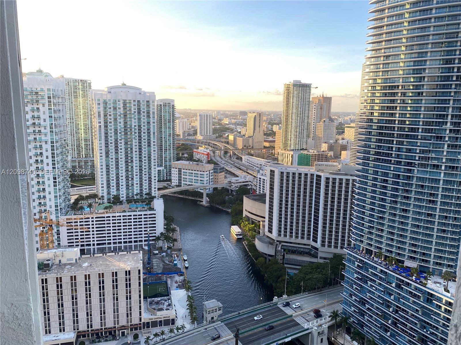 475 Brickell Avenue 3808 Property Photo 5