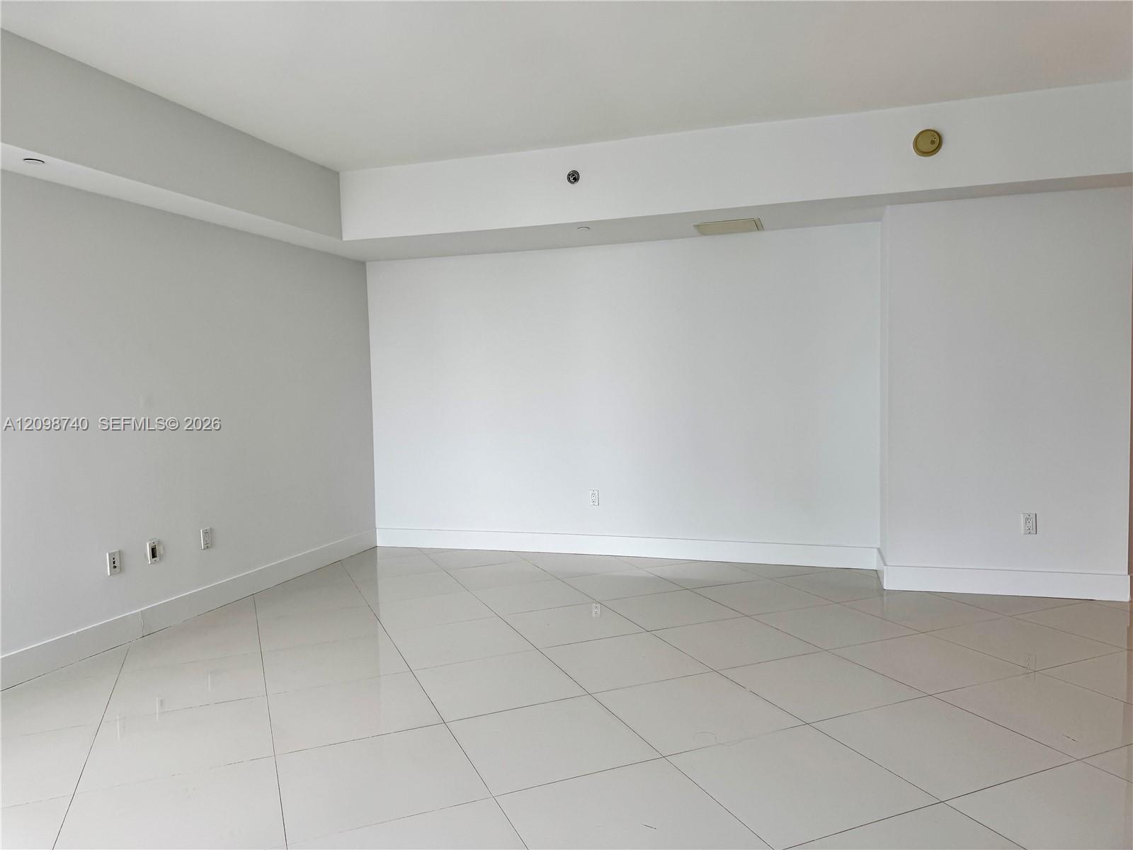 475 Brickell Avenue 3808 Property Photo 8