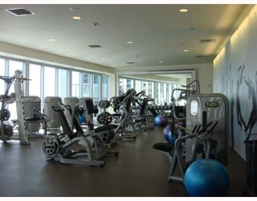 475 Brickell Avenue 3808 Property Photo 21