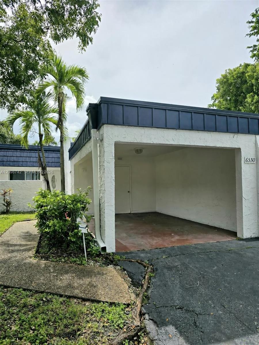 6530 Nw 98th Terrace B25 Property Photo 13