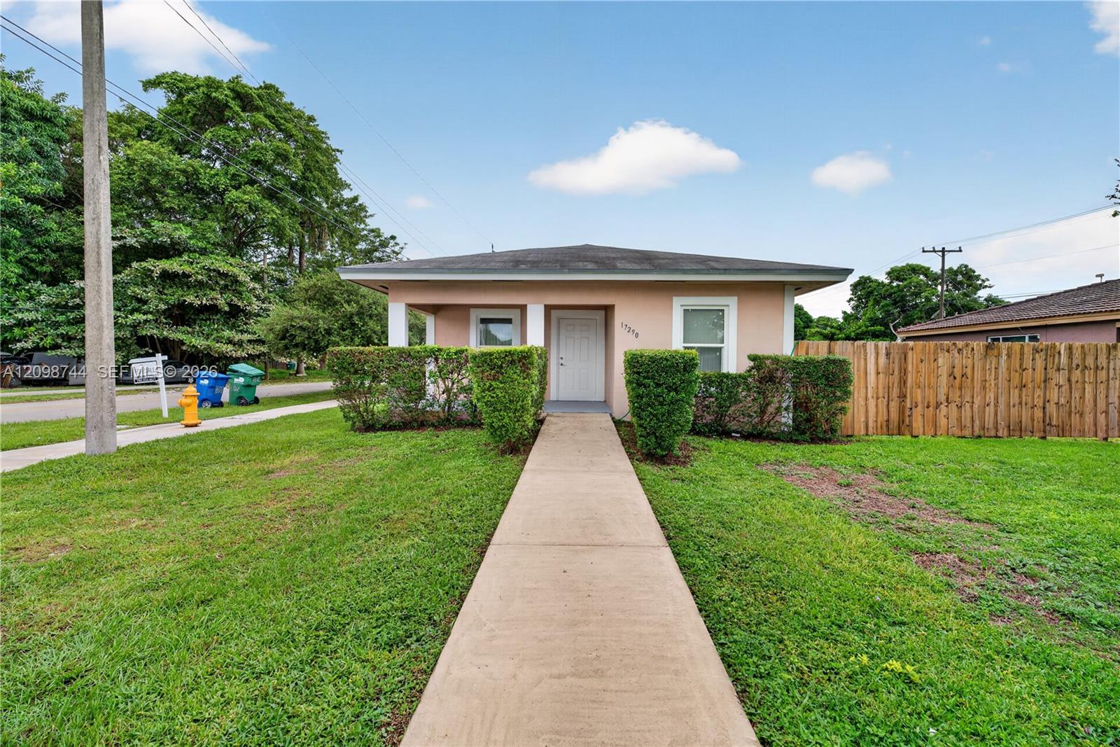17290 Sw 103rd Avenue Property Photo 1