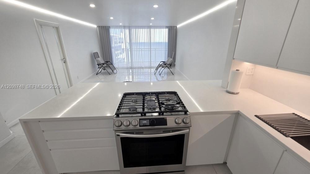 A12098748 Property Photo 8