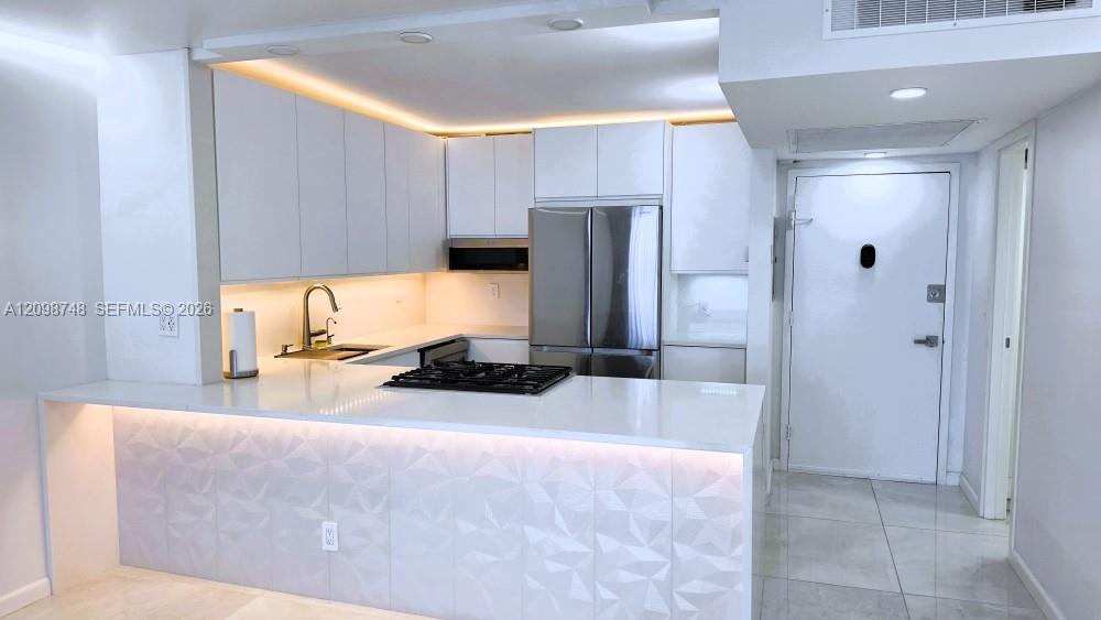 A12098748 Property Photo 9