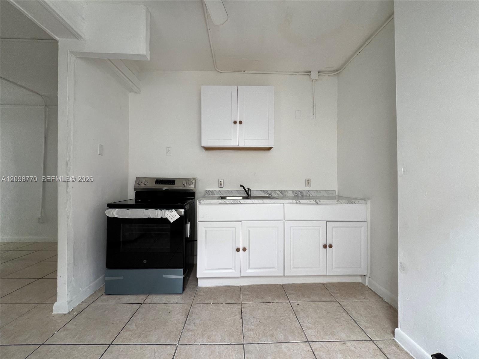 430 Sw 3rd Street 1 Property Photo 3