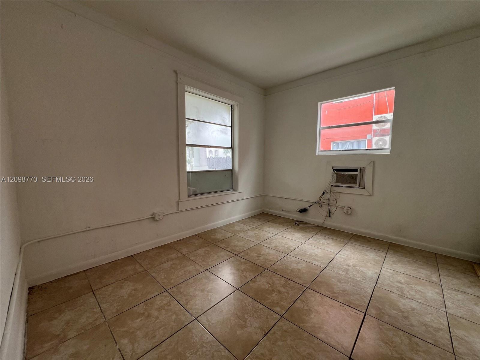 430 Sw 3rd Street 1 Property Photo 4