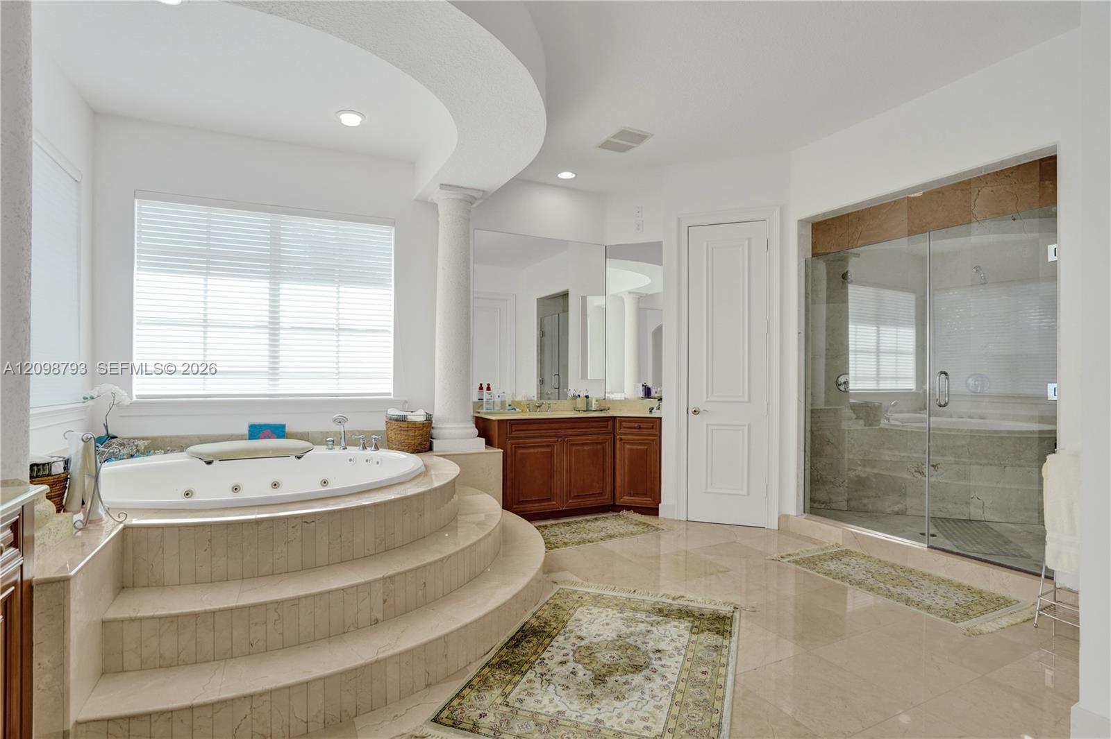 1130 Harbor Court Property Photo 18