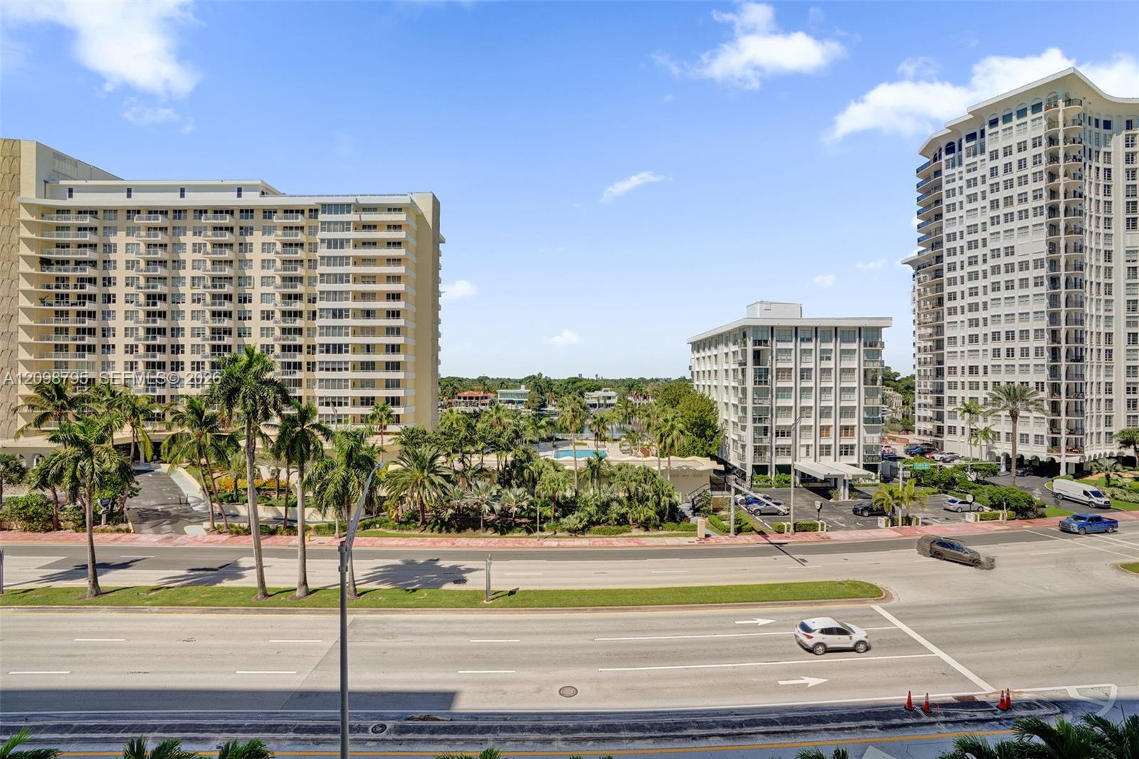 5601 Collins Avenue 620 Property Photo 1