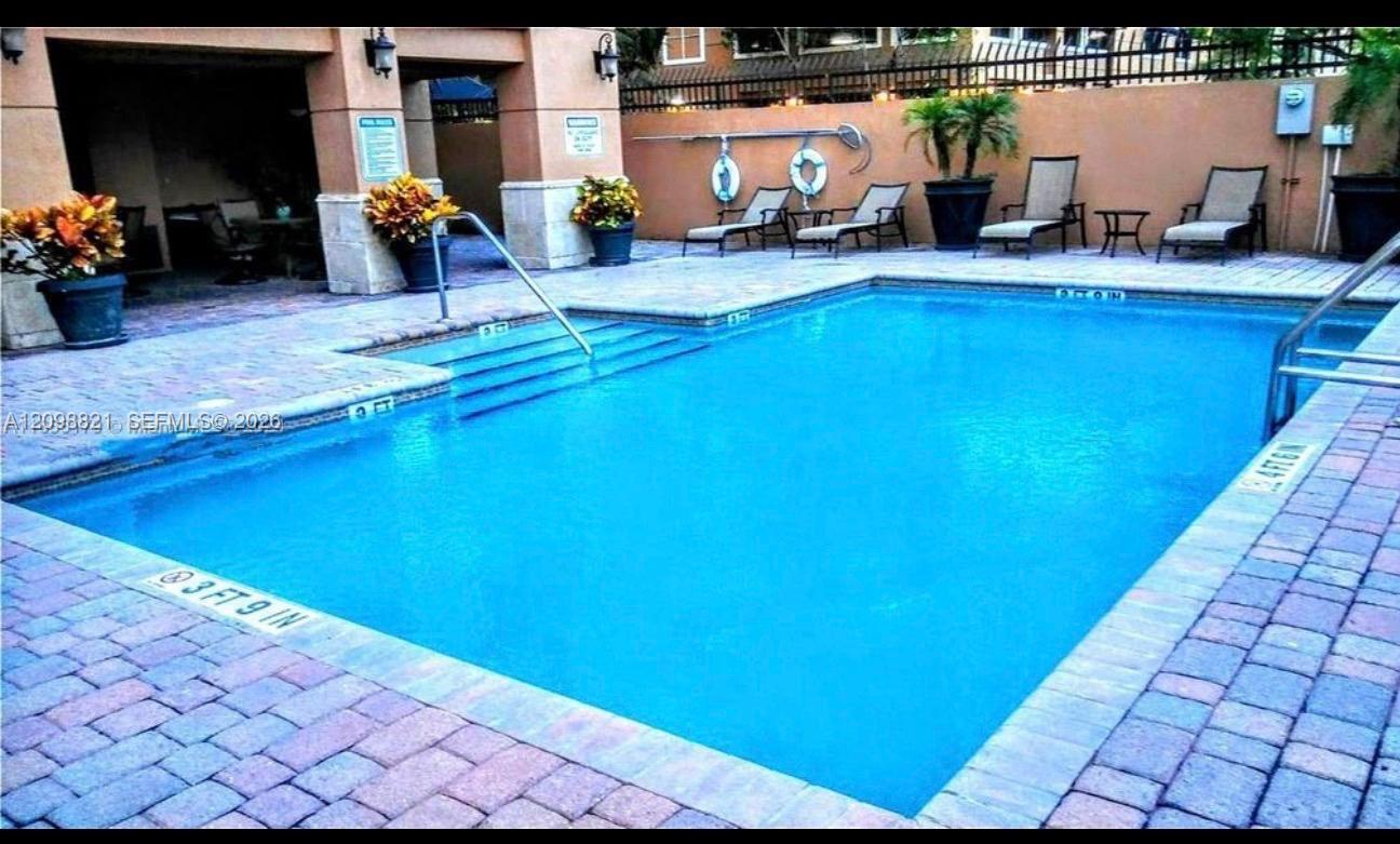 A12098821 Property Photo 12