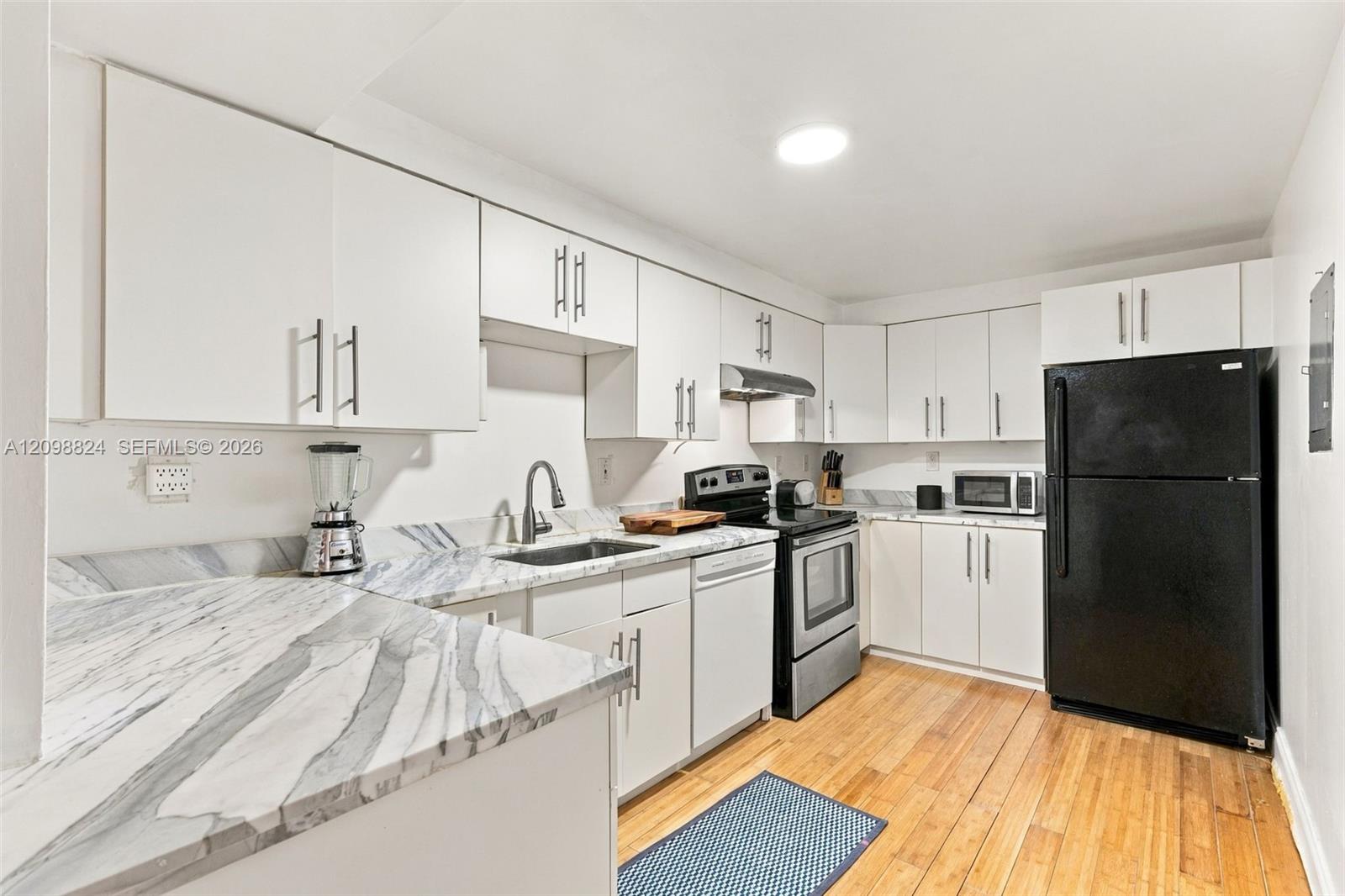 1051 Meridian Avenue 1-e Property Photo 12