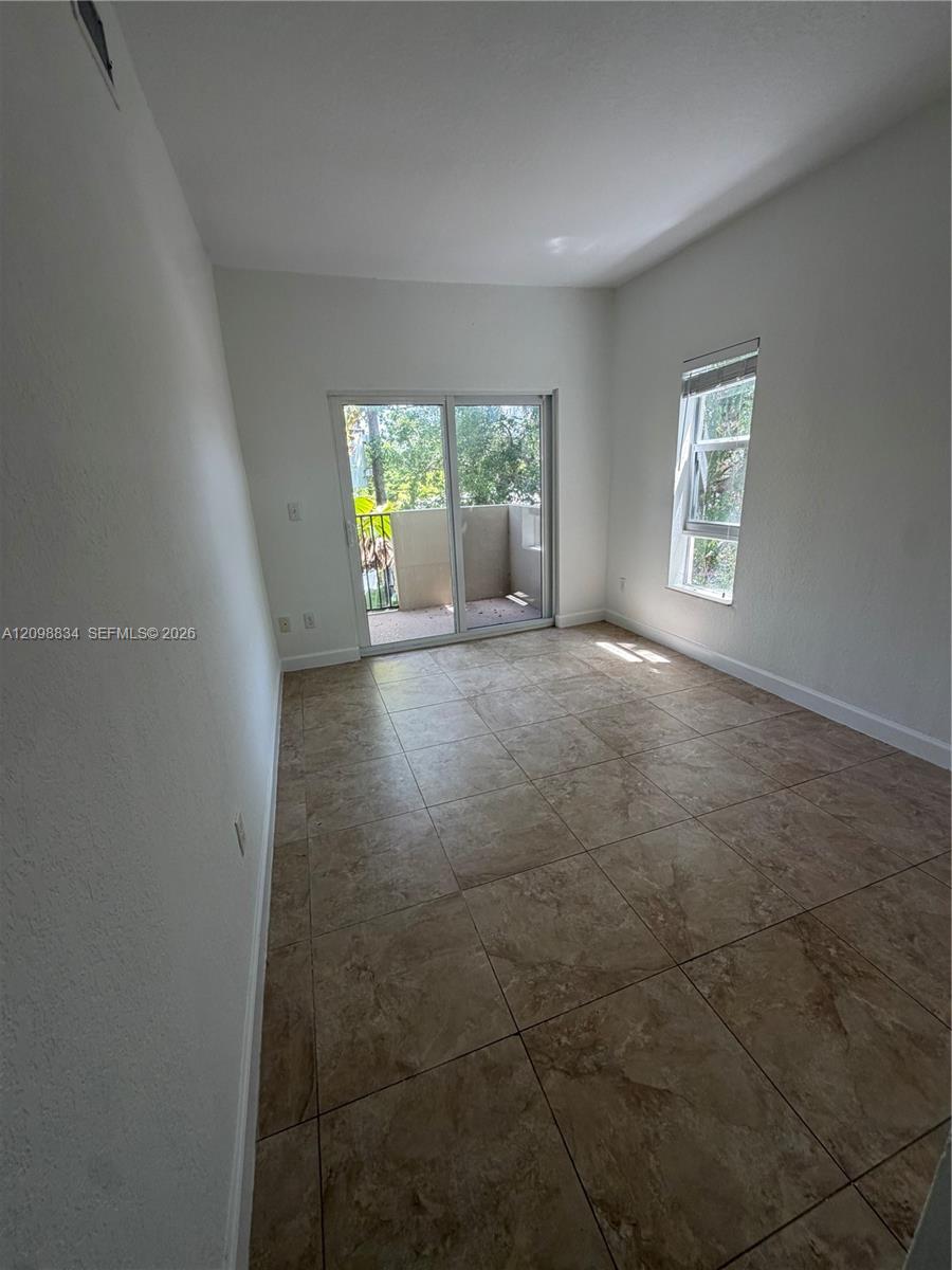 11 Antilla Avenue B Property Photo 3