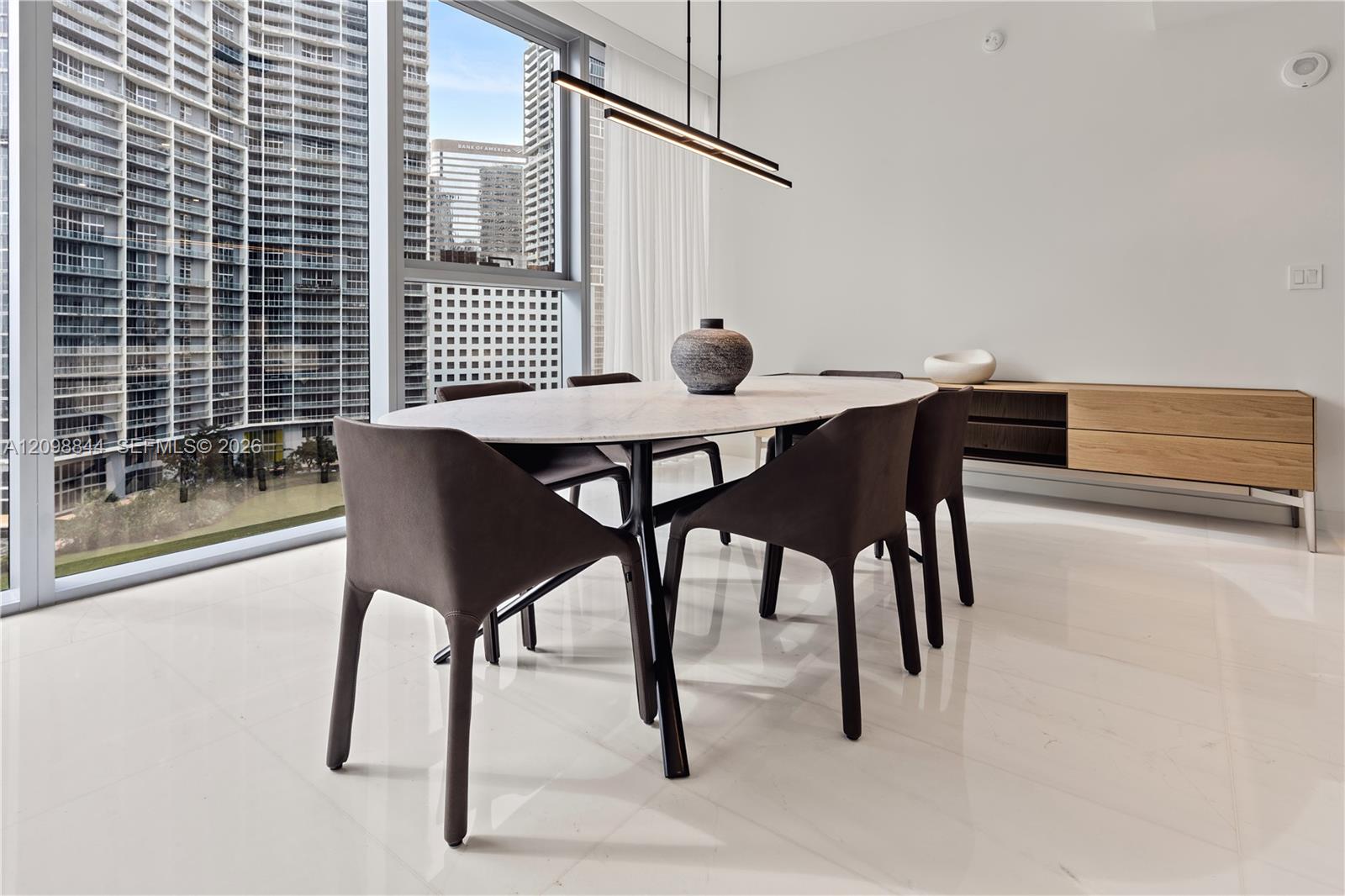 300 Biscayne Boulevard Way 804w Property Photo 5