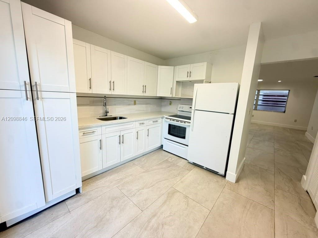 11320 Peachtree Drive 11320 Property Photo 2