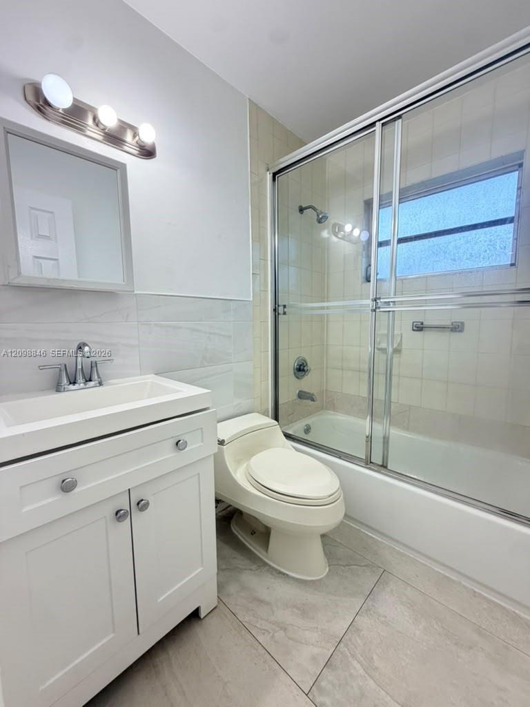 11320 Peachtree Drive 11320 Property Photo 6