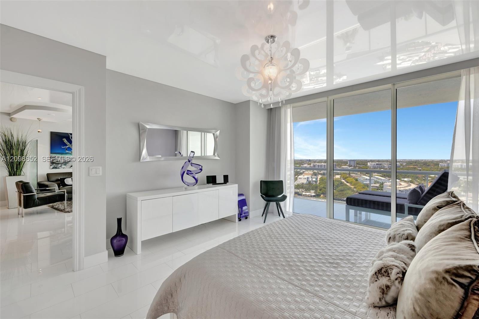 1 N Ocean Boulevard 1511 Property Photo 16