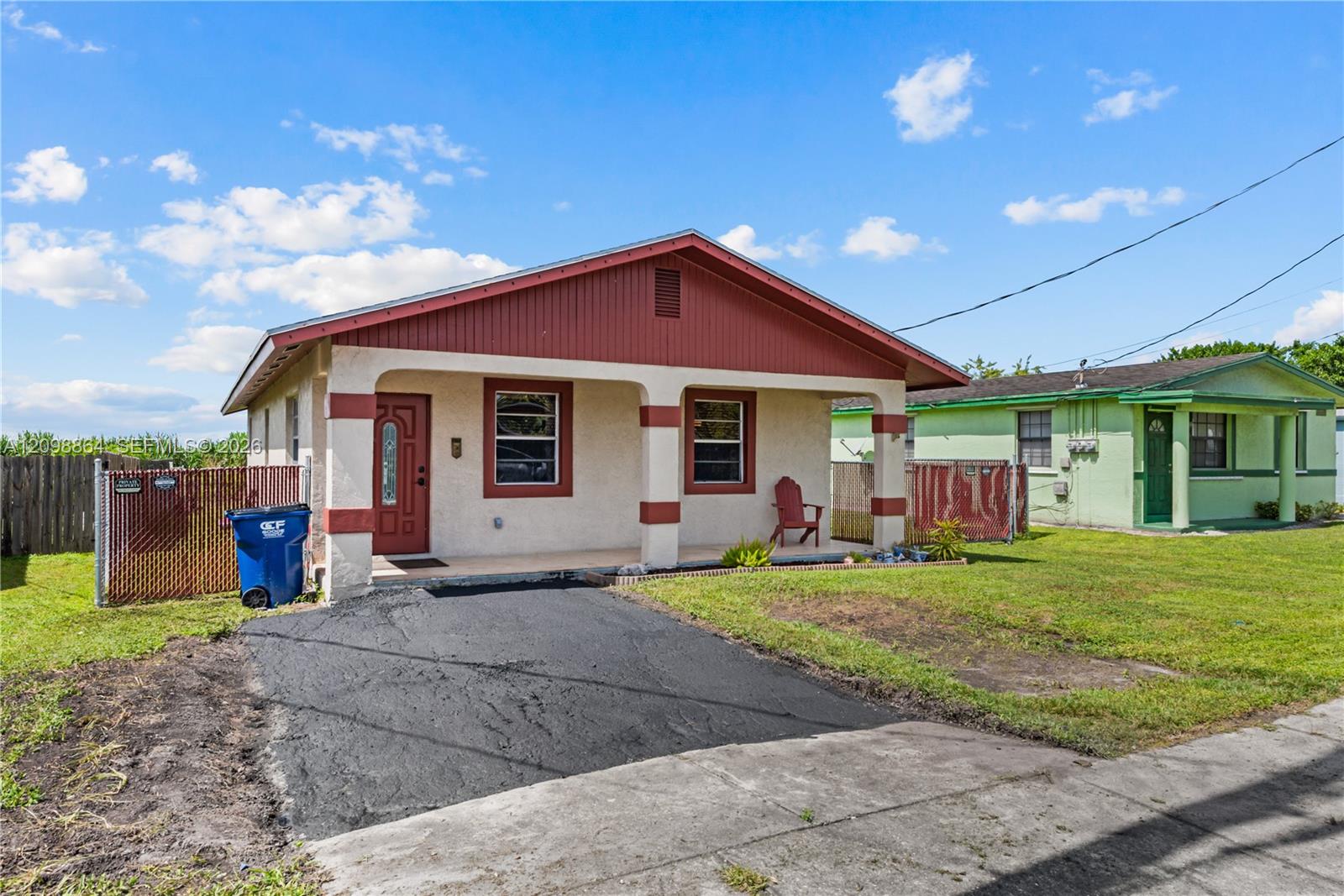 230 Sw 12th Avenue Property Photo 2