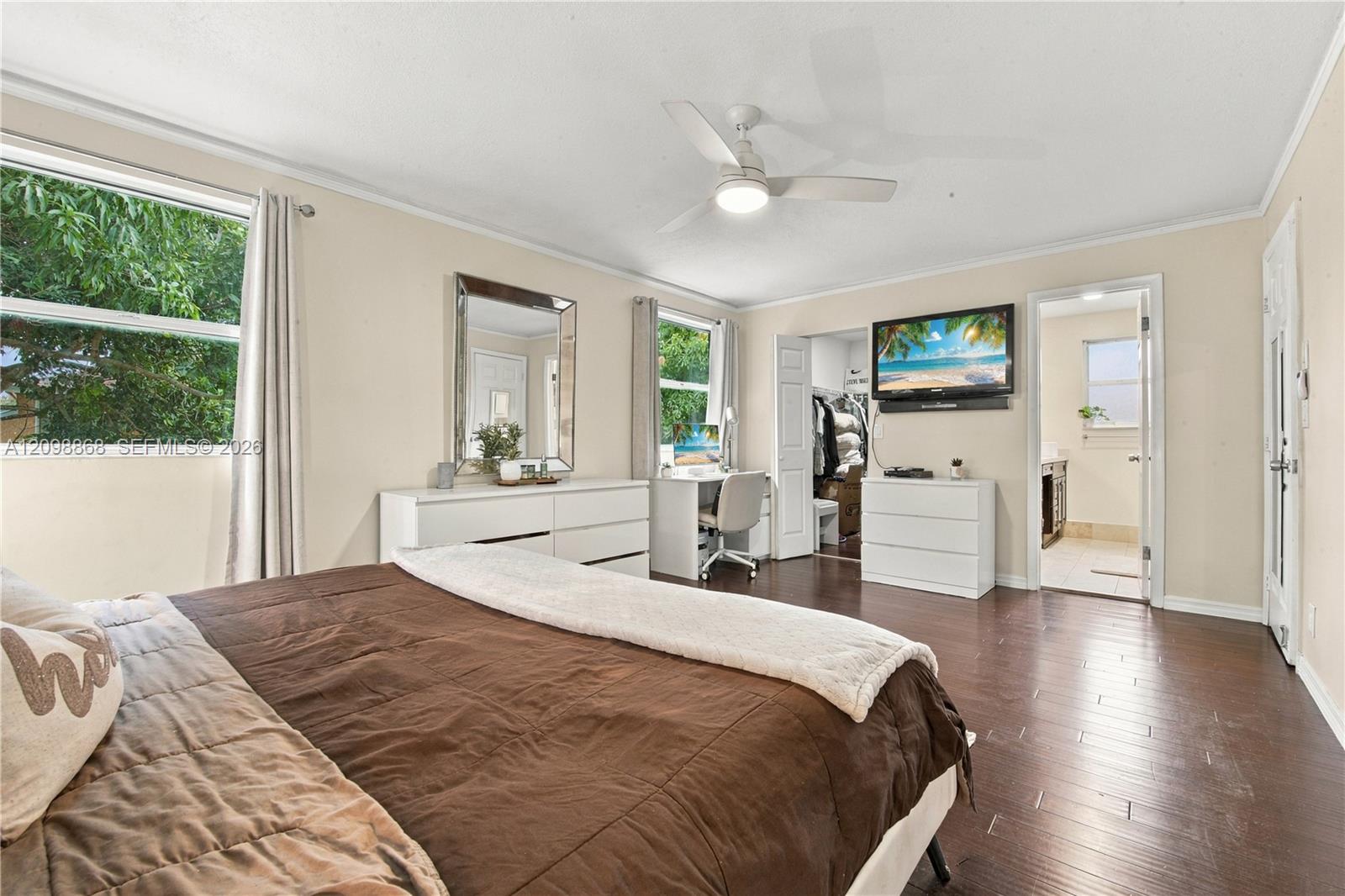 9600 Encino Street Property Photo 24