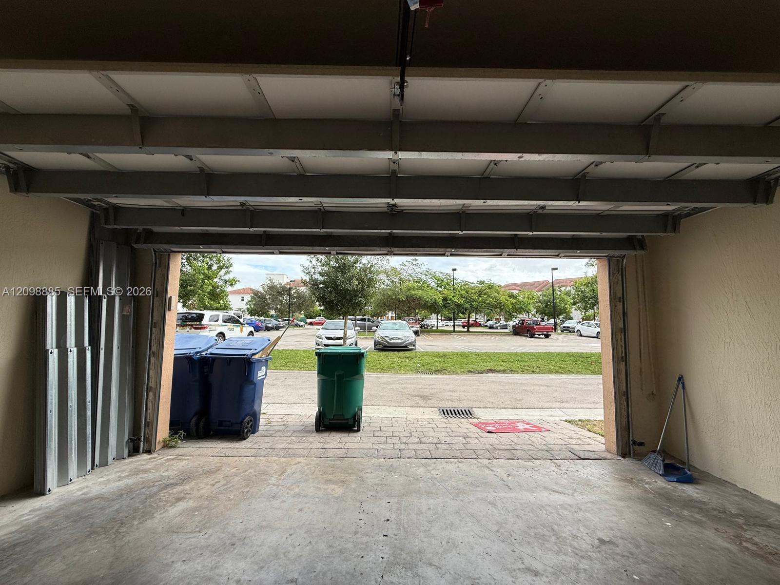 A12098885 Property Photo 11