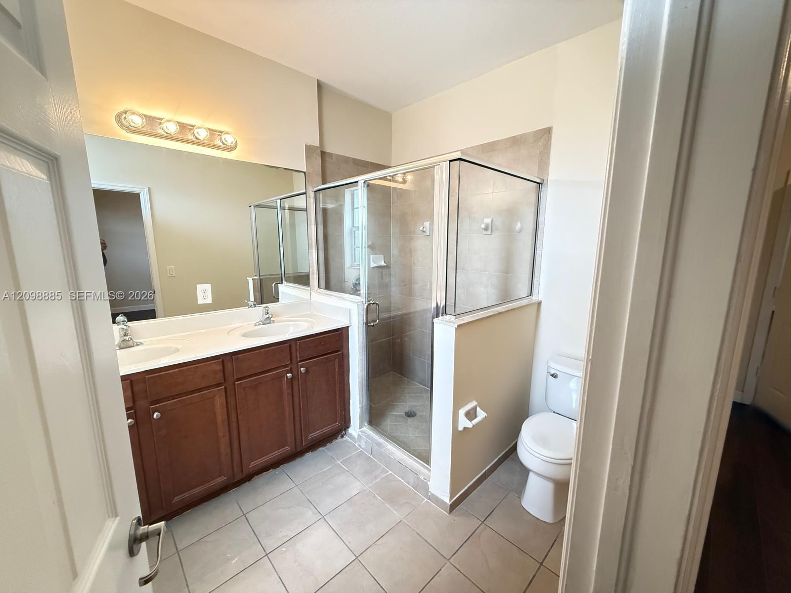 A12098885 Property Photo 13
