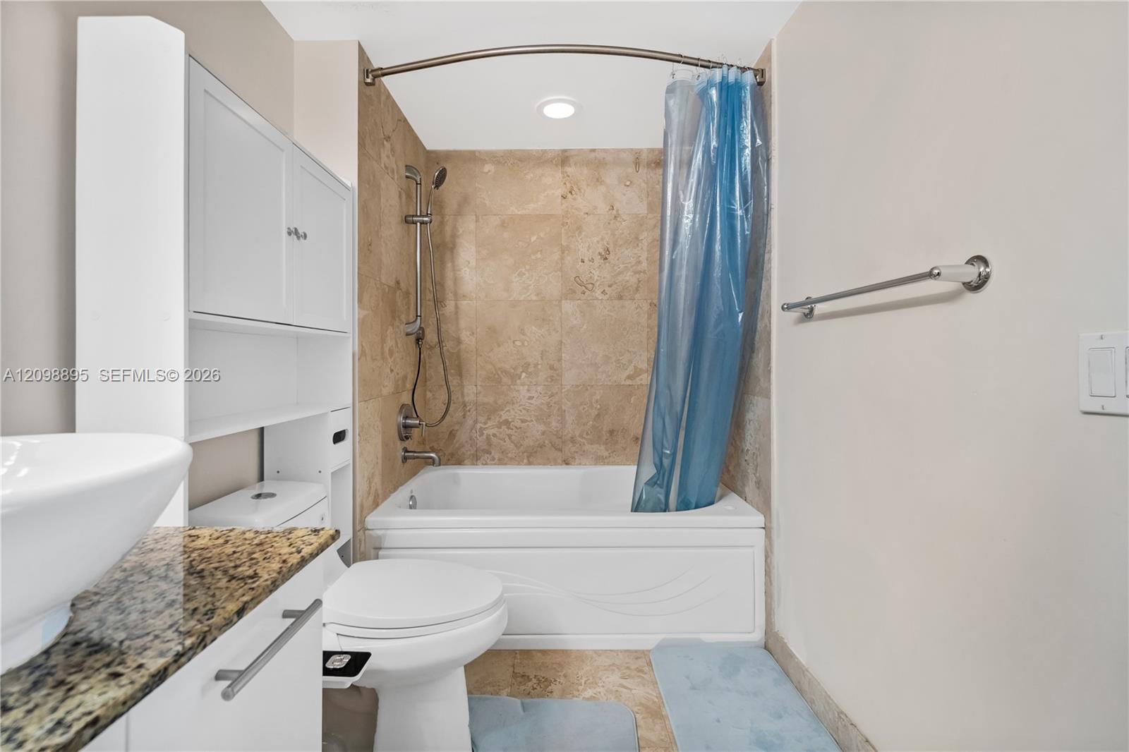 41 Se 5th Street 811 Property Photo 15