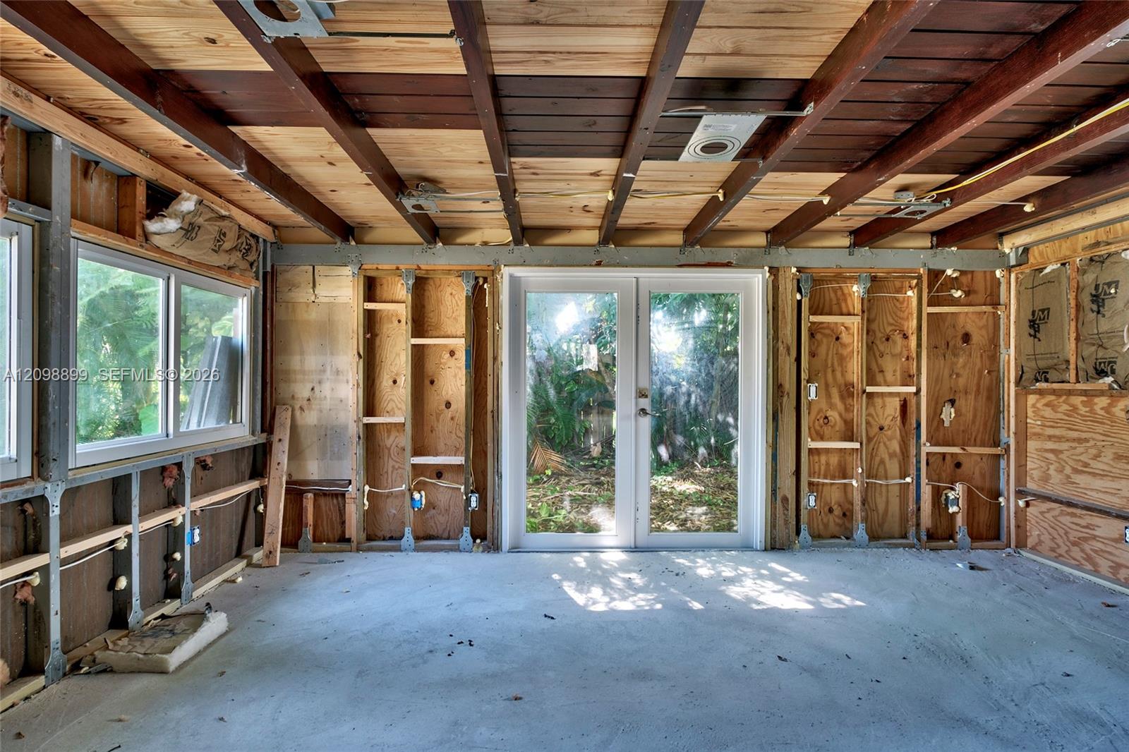 1176 Sw 4th Street Property Photo 8