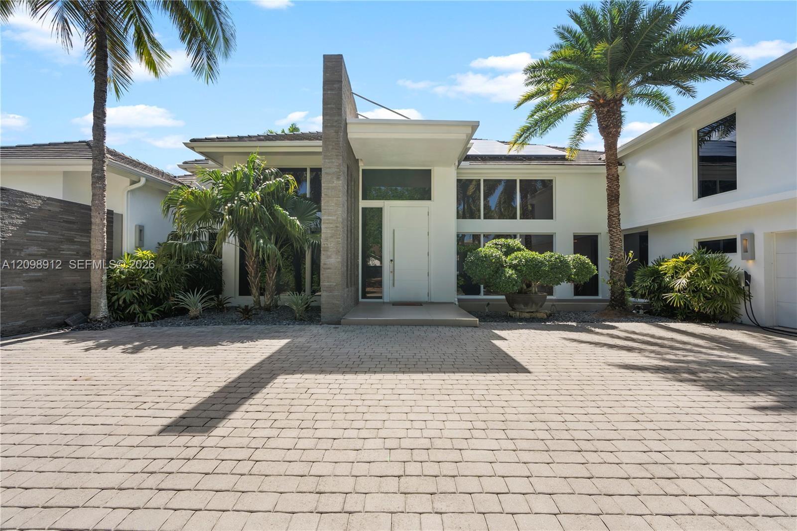 224 S Island Property Photo 4