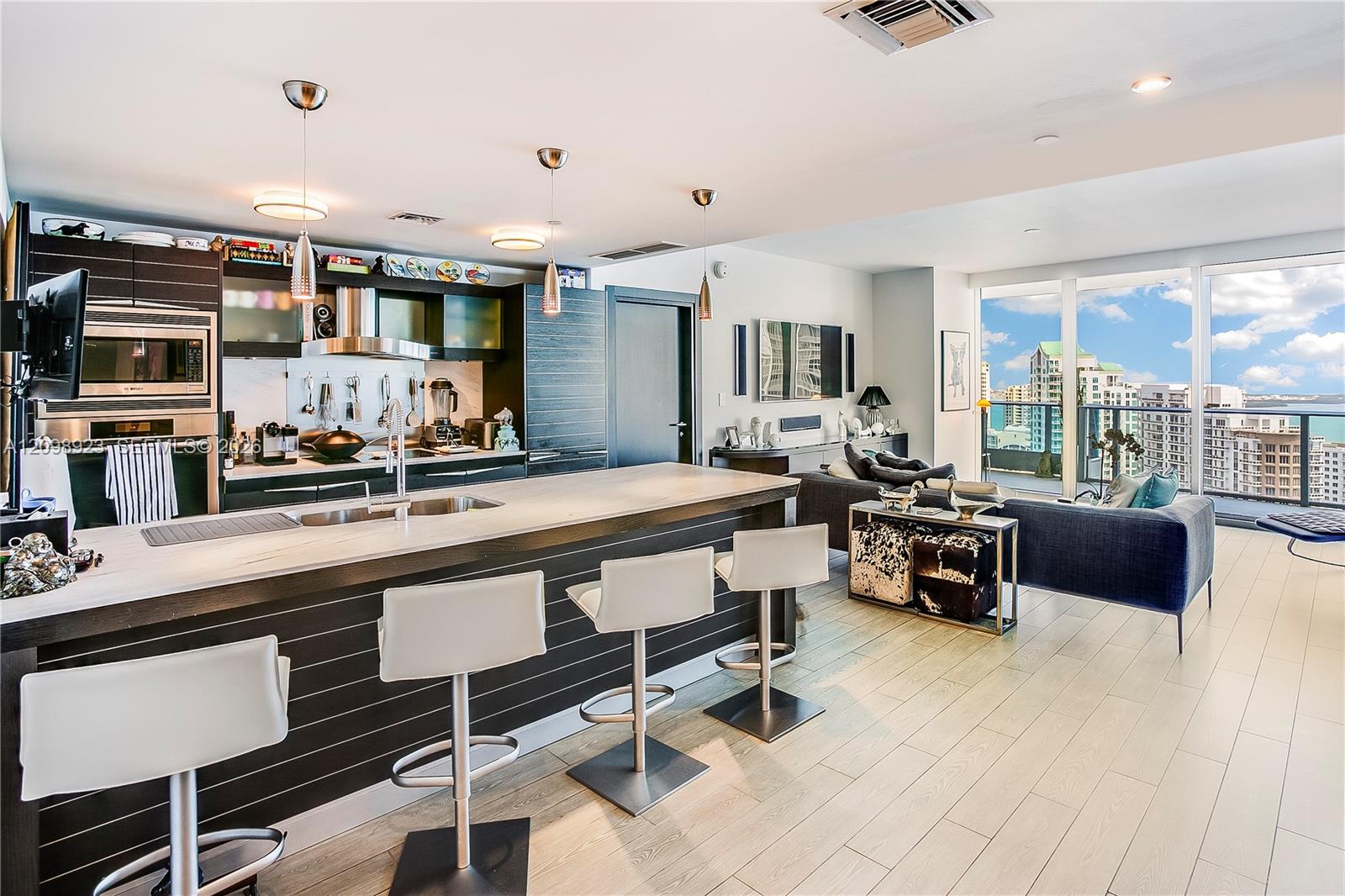 200 Biscayne Boulevard Way 4307 Property Photo 7