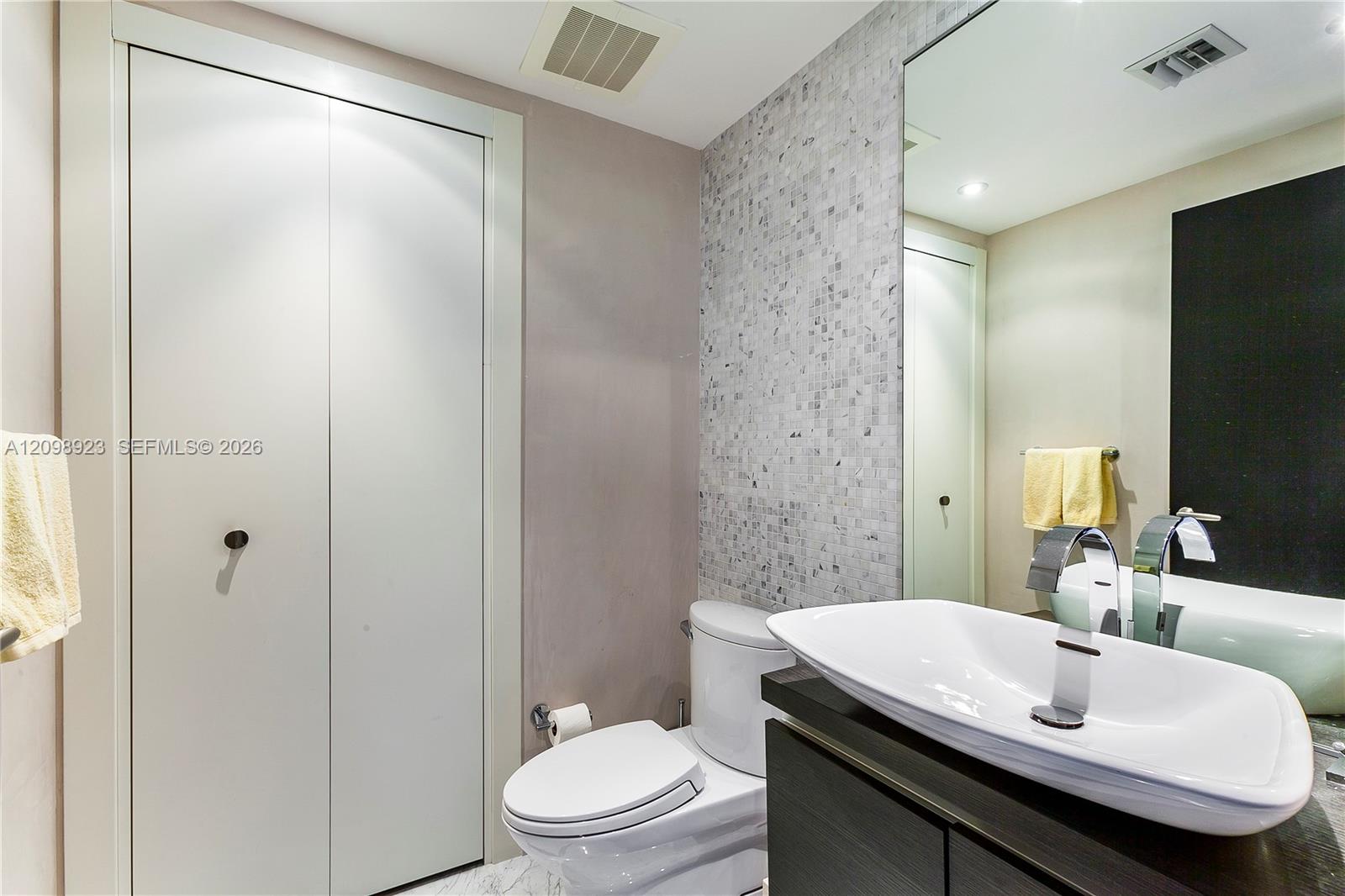200 Biscayne Boulevard Way 4307 Property Photo 13