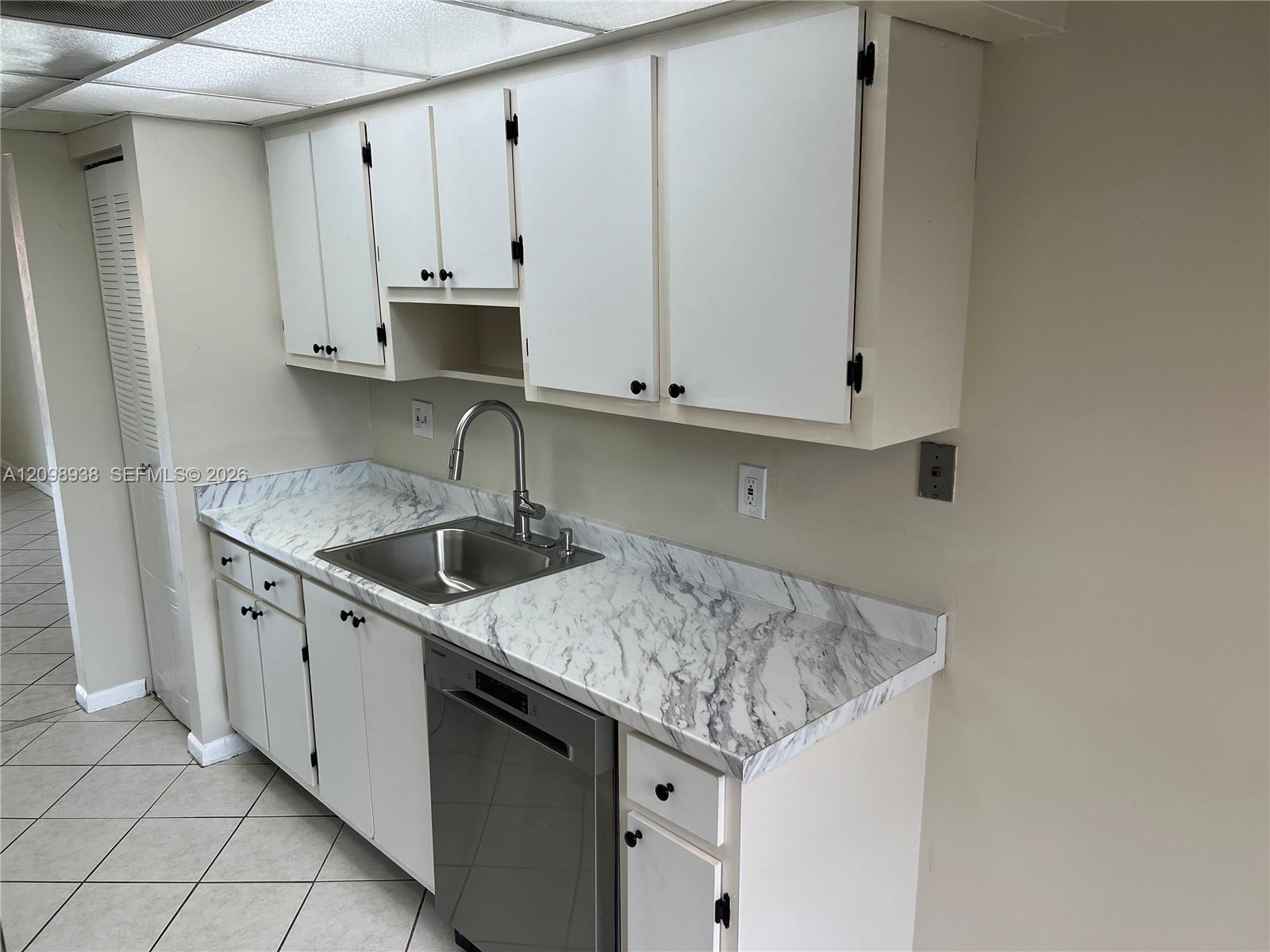 1272 Sandpiper Boulevard . Property Photo 10