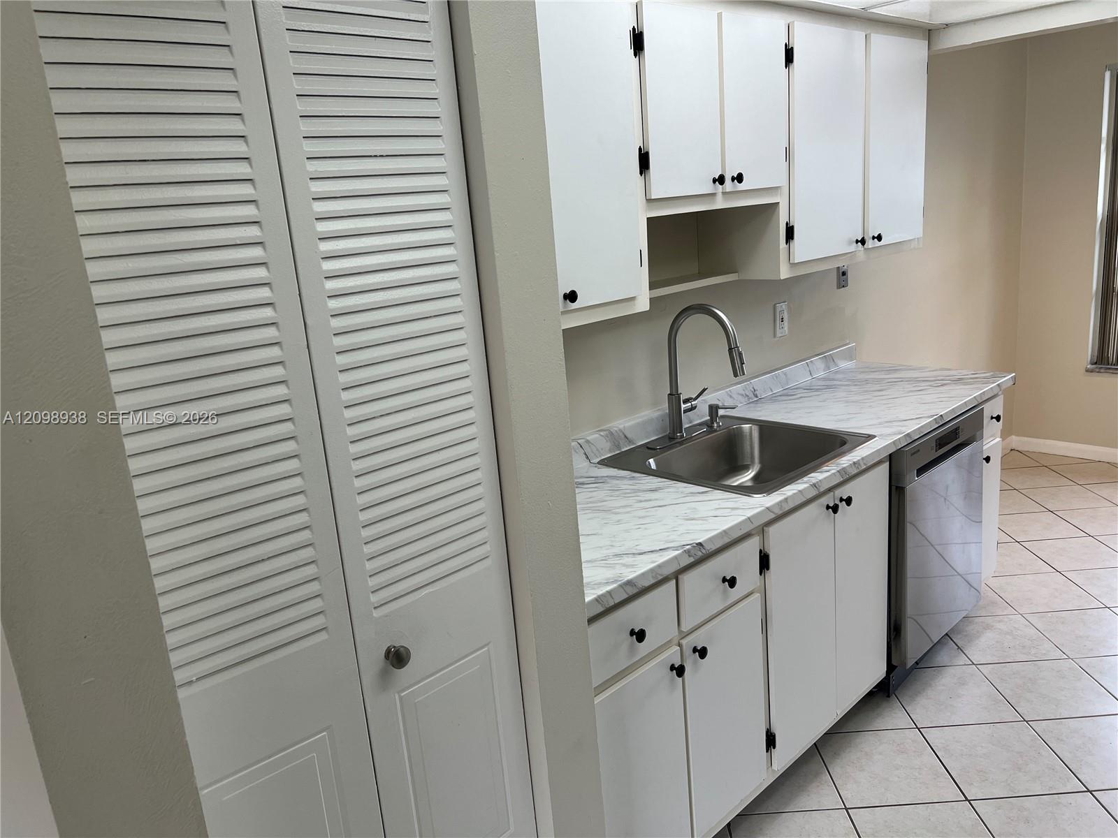 1272 Sandpiper Boulevard . Property Photo 12