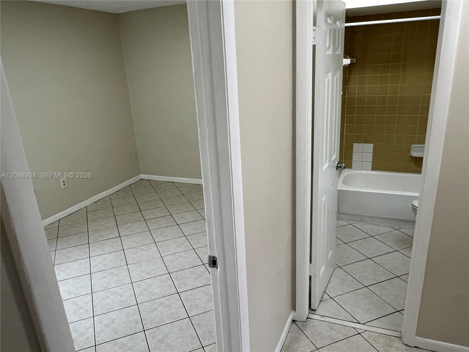 1272 Sandpiper Boulevard . Property Photo 32