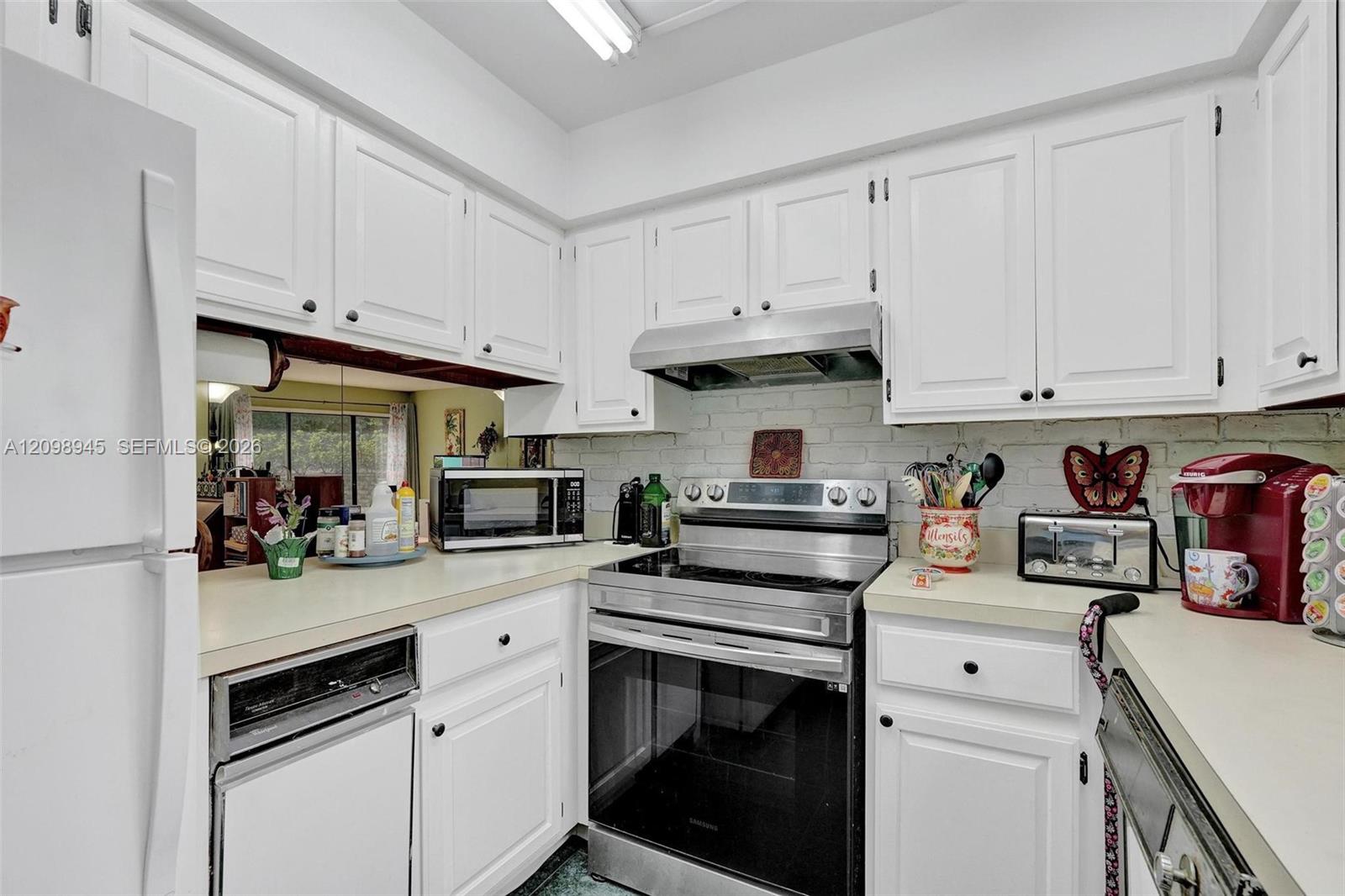 13513 Indian River Dr Drive S Corner #6-01 Property Photo 31