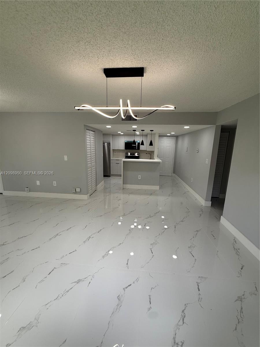 9937 Nob Hill Place 1637 Property Photo 8