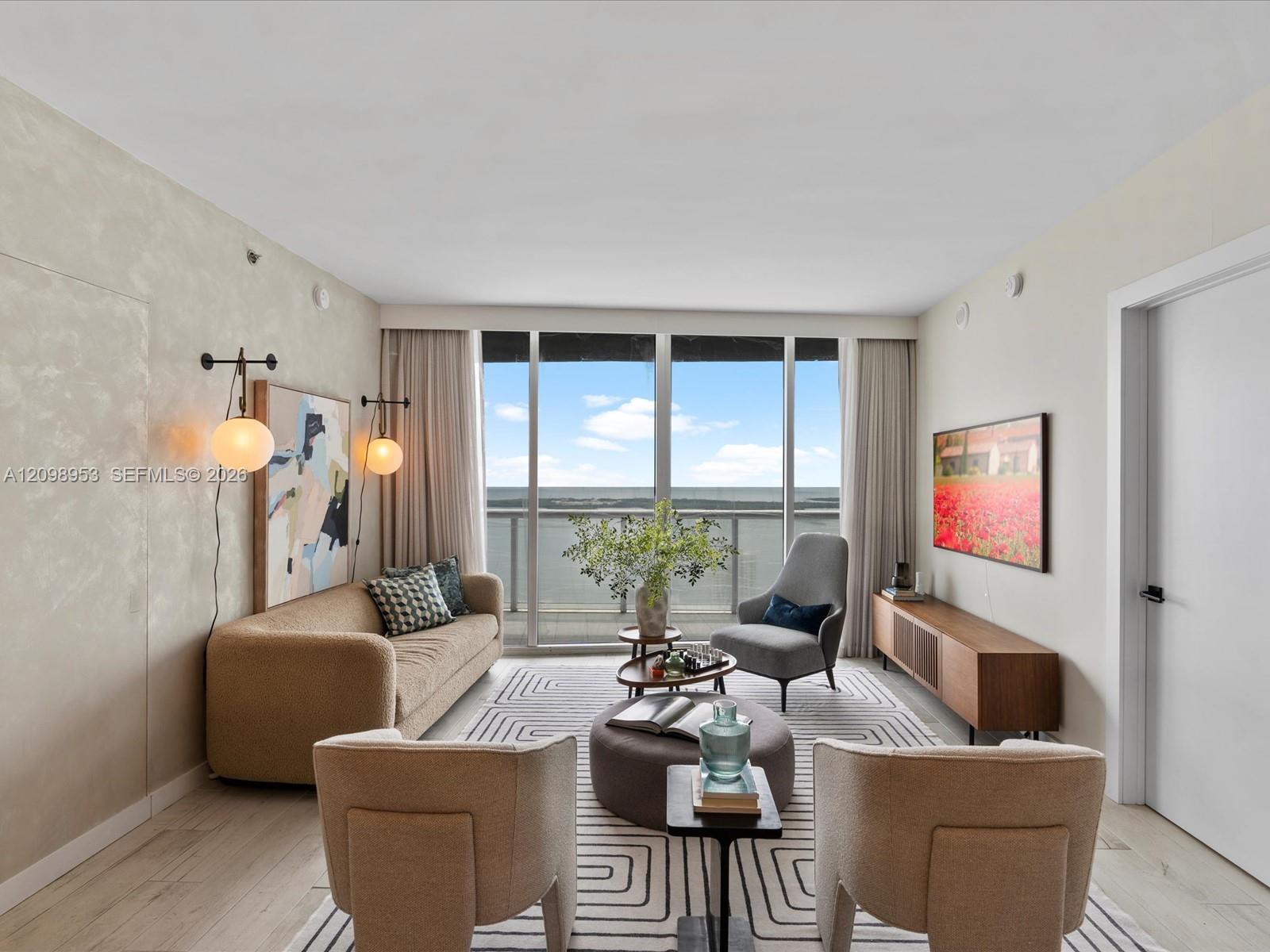 465 Brickell Avenue 4905 Property Photo 6