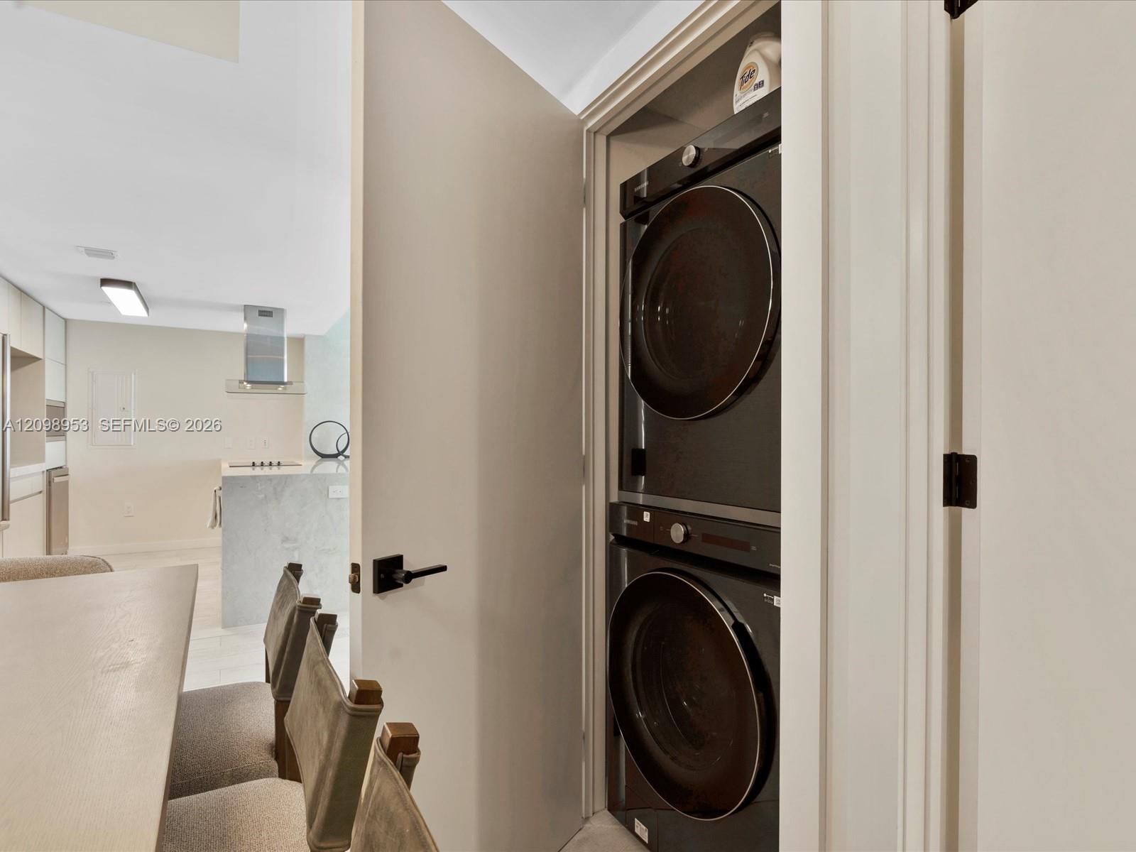 465 Brickell Avenue 4905 Property Photo 17