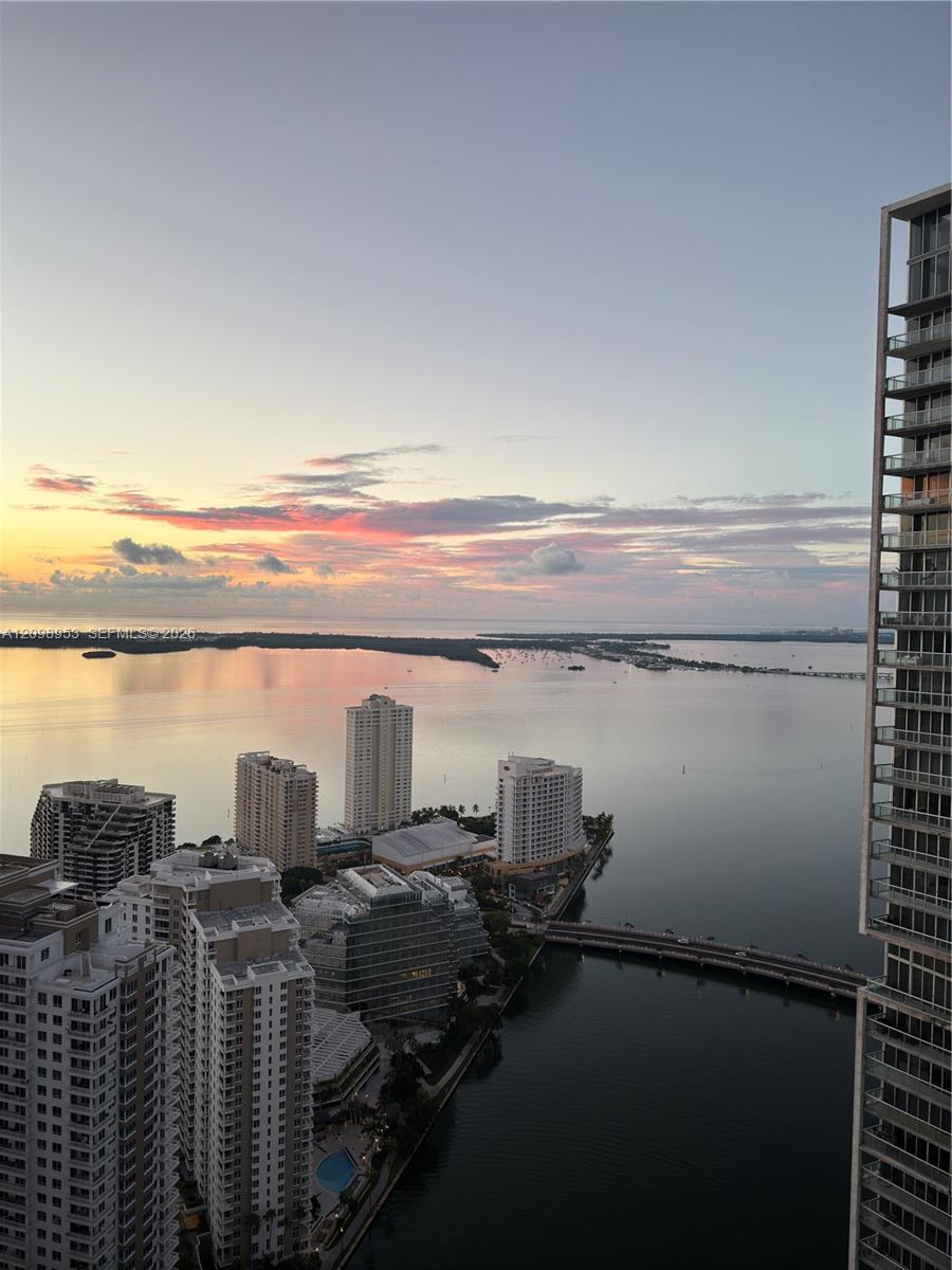465 Brickell Avenue 4905 Property Photo 34
