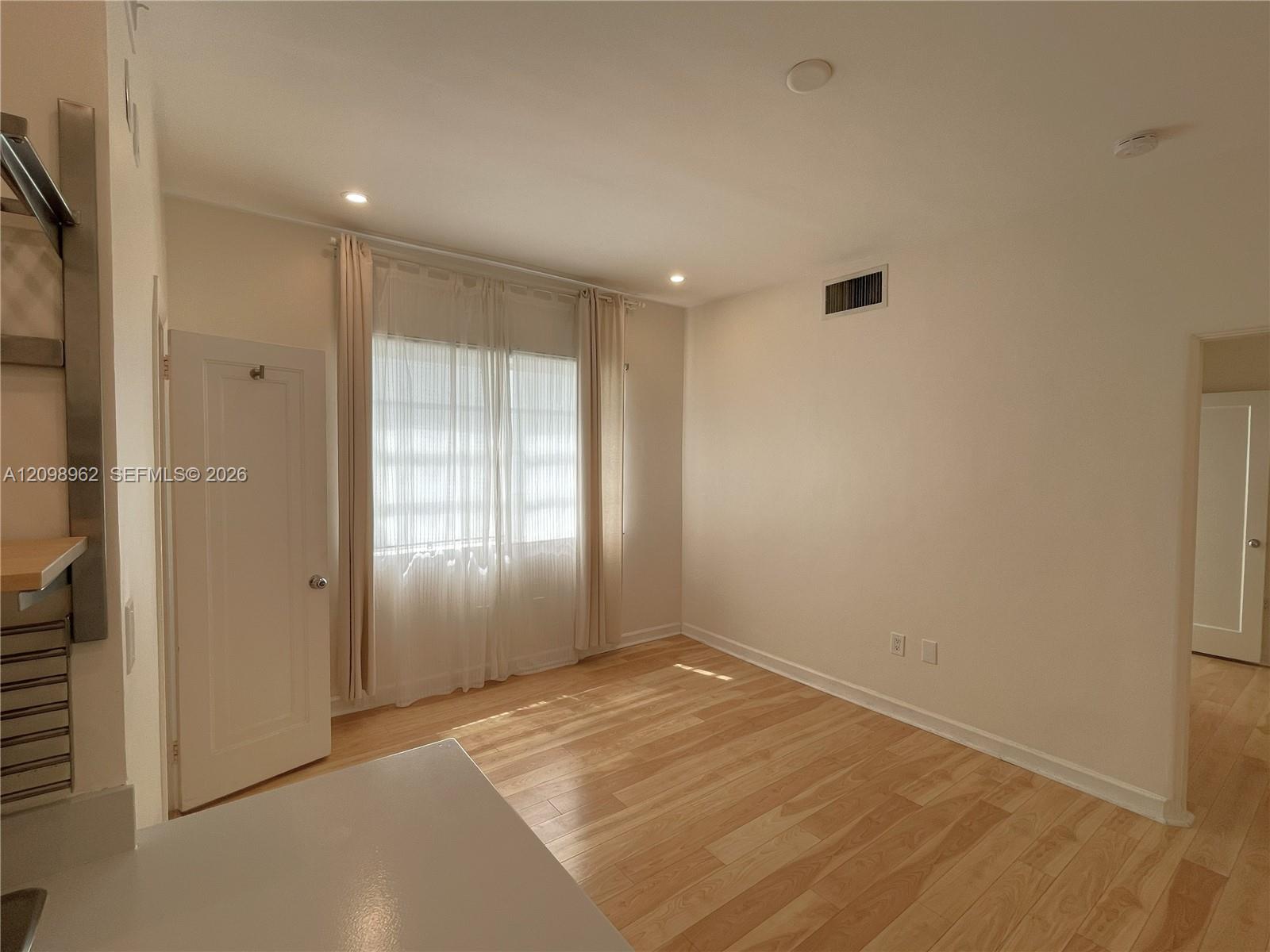 1211 Pennsylvania Avenue E1 Property Photo 10