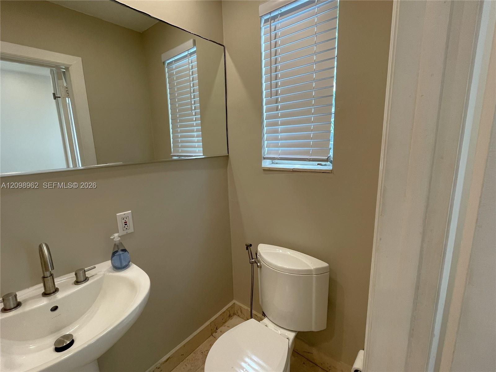 1211 Pennsylvania Avenue E1 Property Photo 11