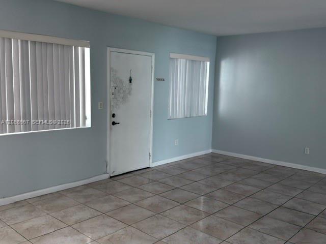 462 Golden Isles Drive 203 Property Photo 7