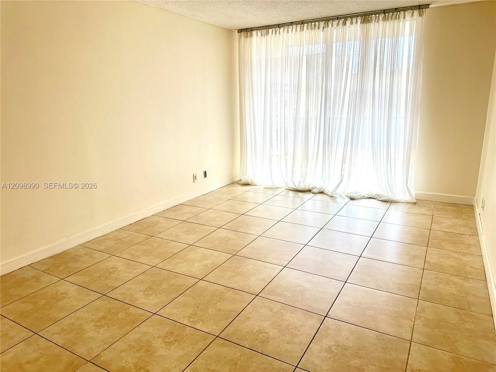 2101 Atlantic Shores Boulevard 408 Property Photo 7