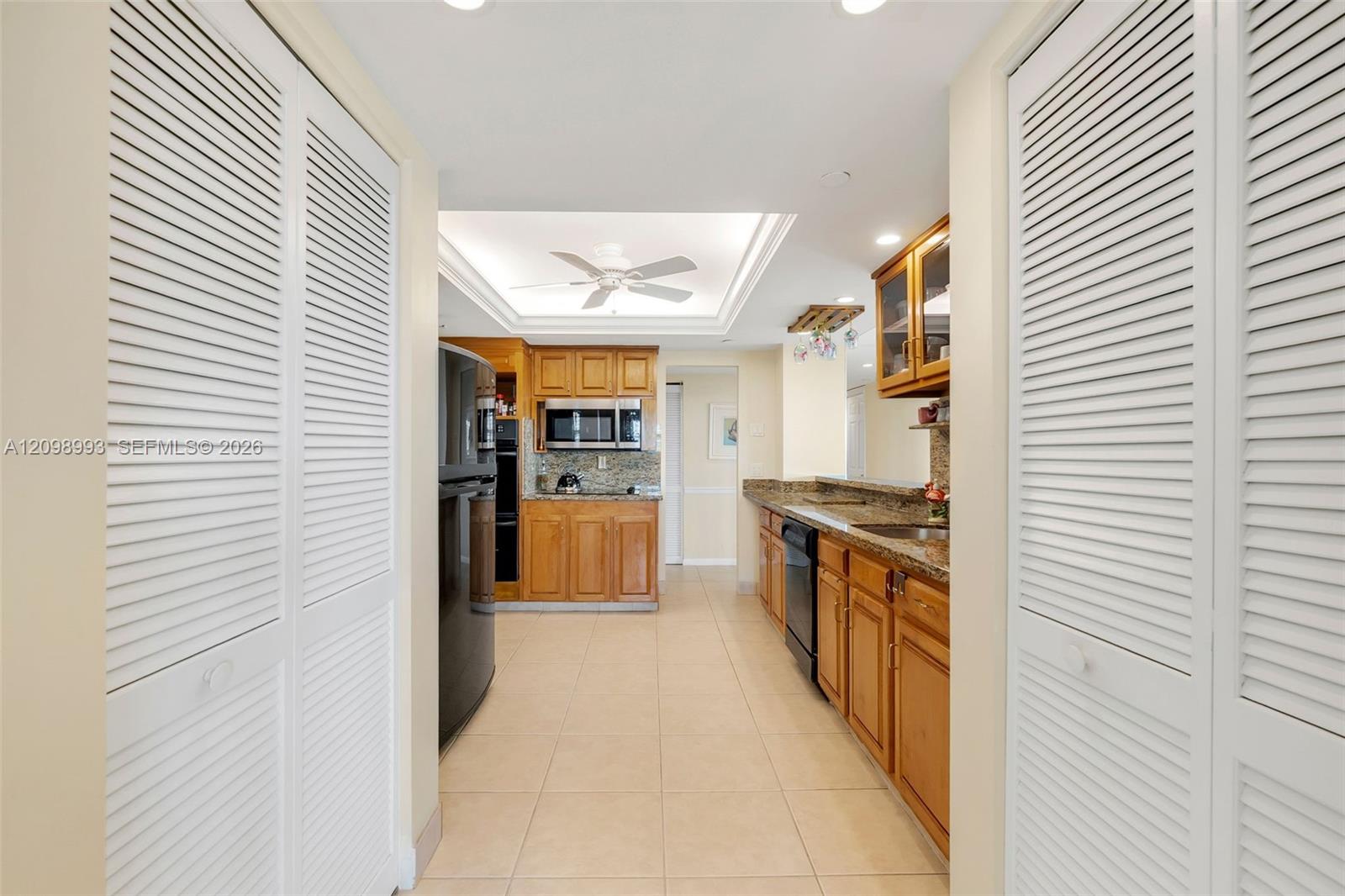 3200 Port Royale Drive N 806 Property Photo 6