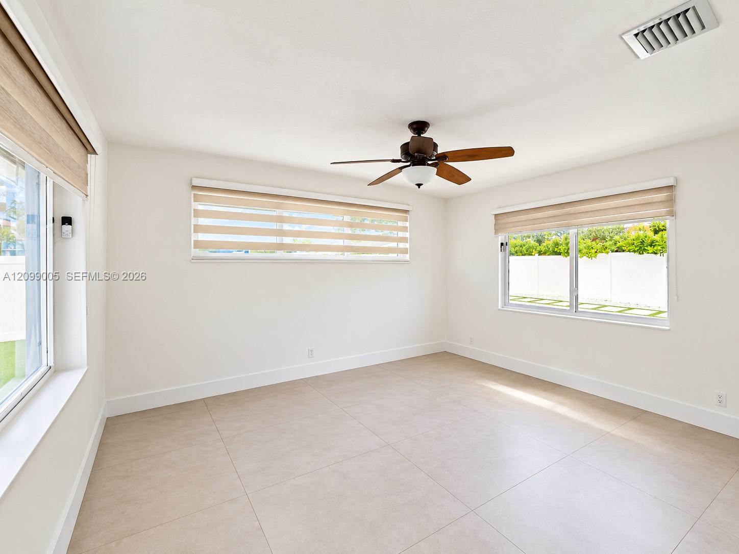 1046 Se 22nd Avenue Property Photo 16