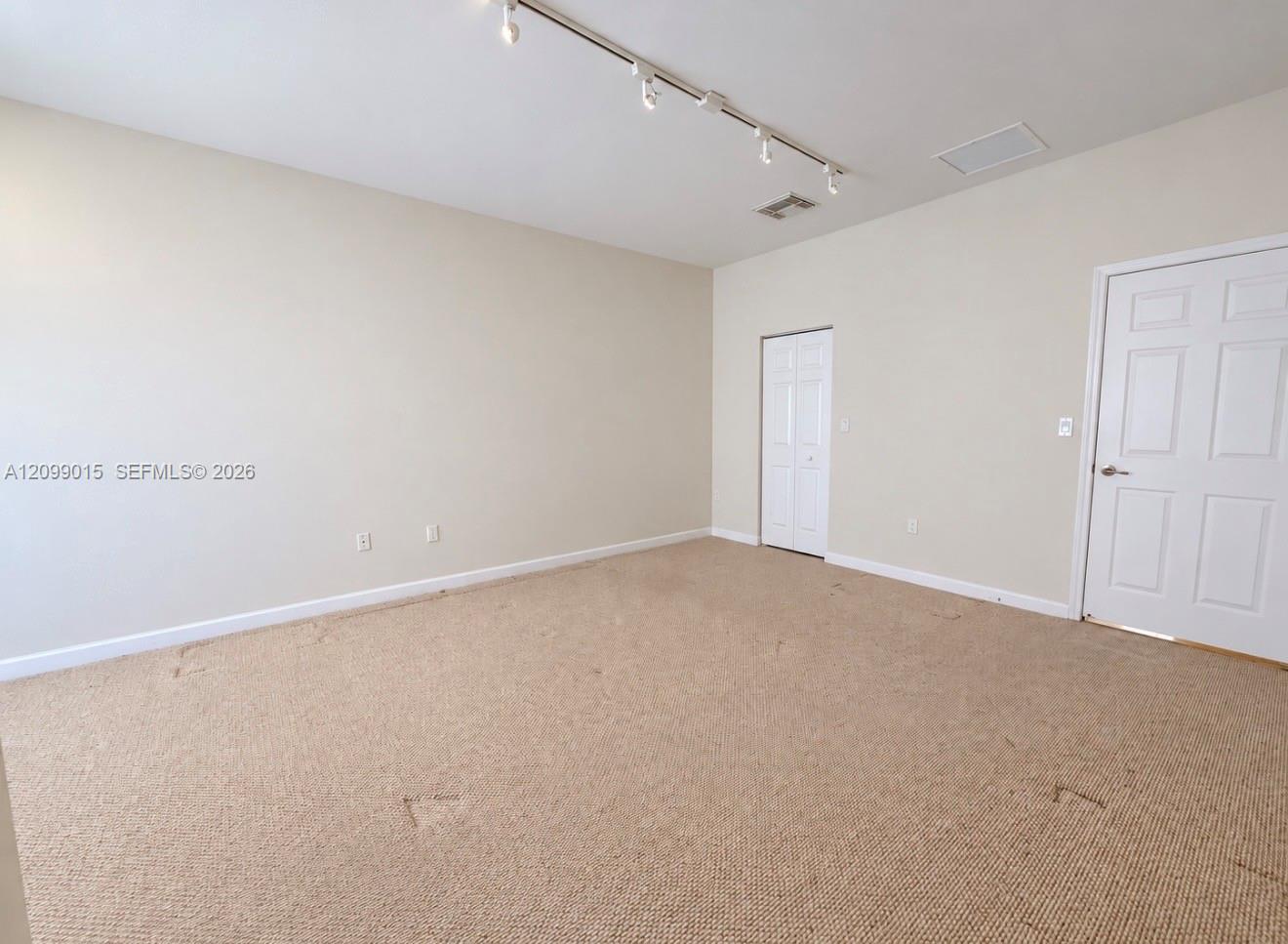 10711 Nw 75th Lane Property Photo 12