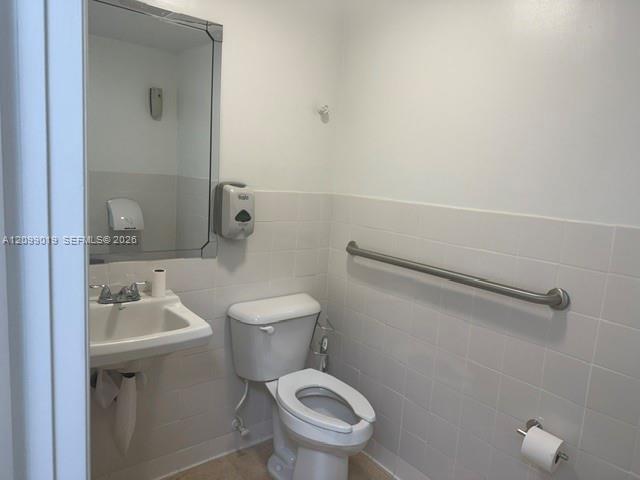 2520 S Dixie Highway Property Photo 10