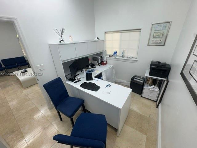 2520 S Dixie Highway Property Photo 11