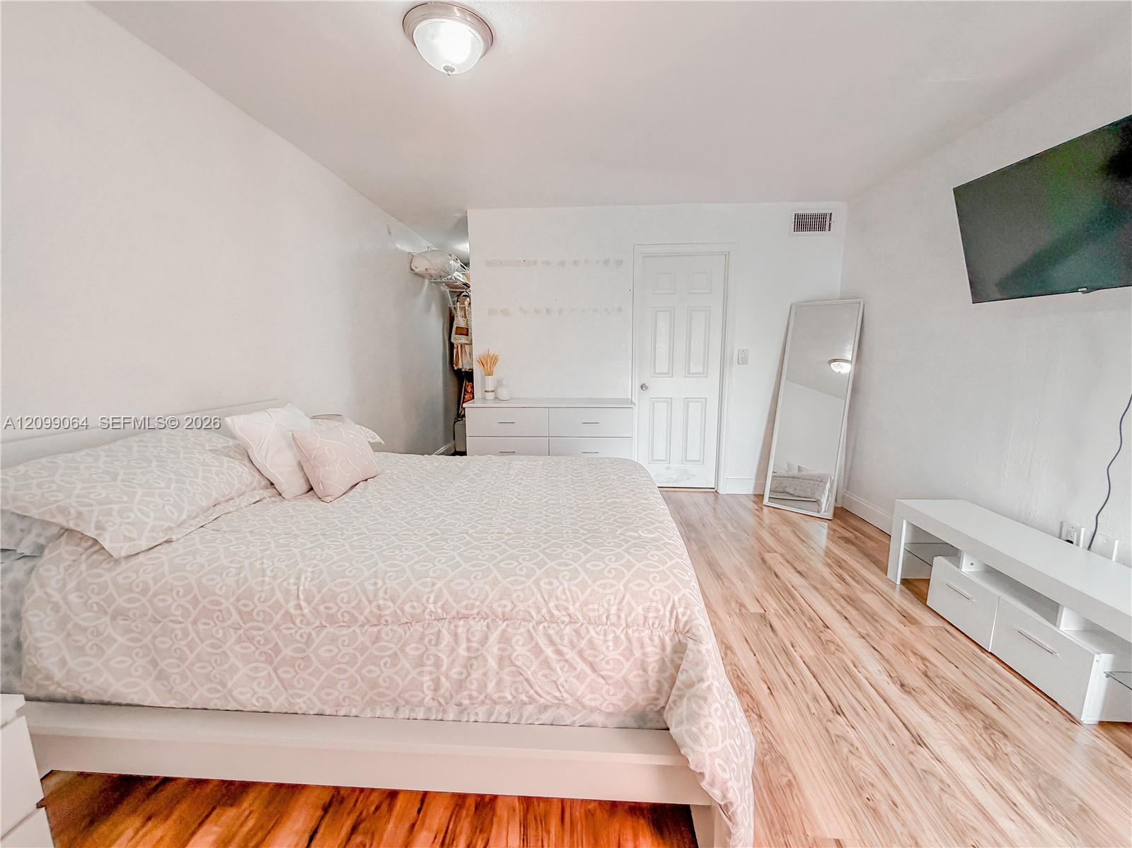 4705 Nw 7th Street 408-7 Property Photo 10