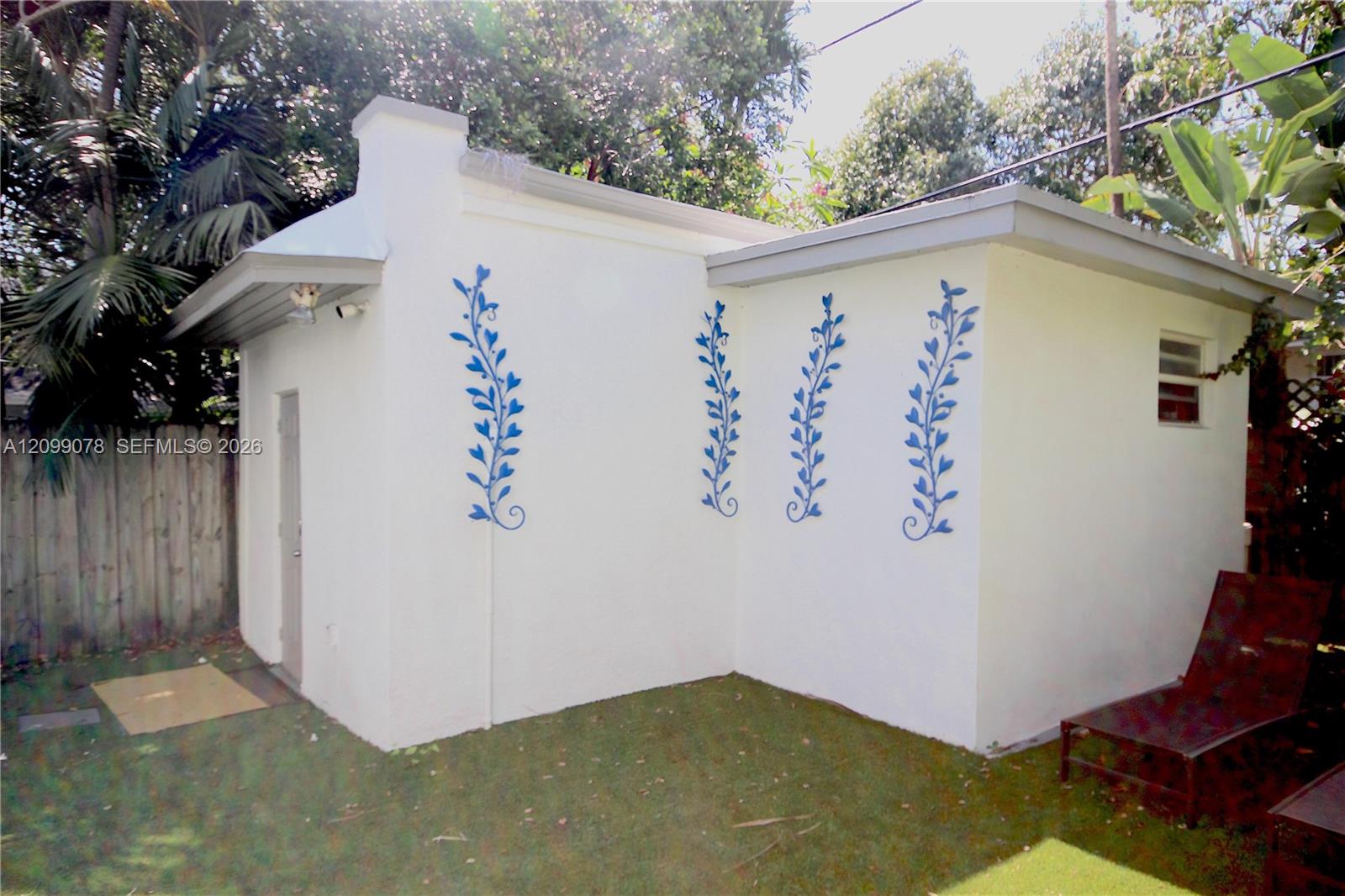 120 Ne 44th Street Property Photo 27