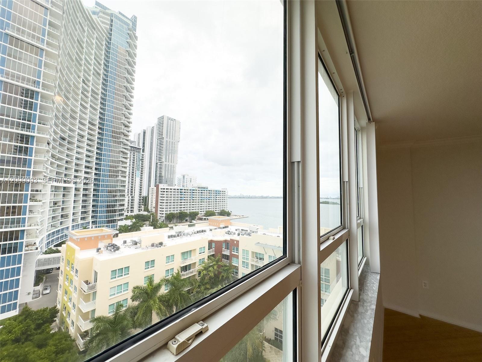 2000 N Bayshore Drive 1101 Property Photo 2