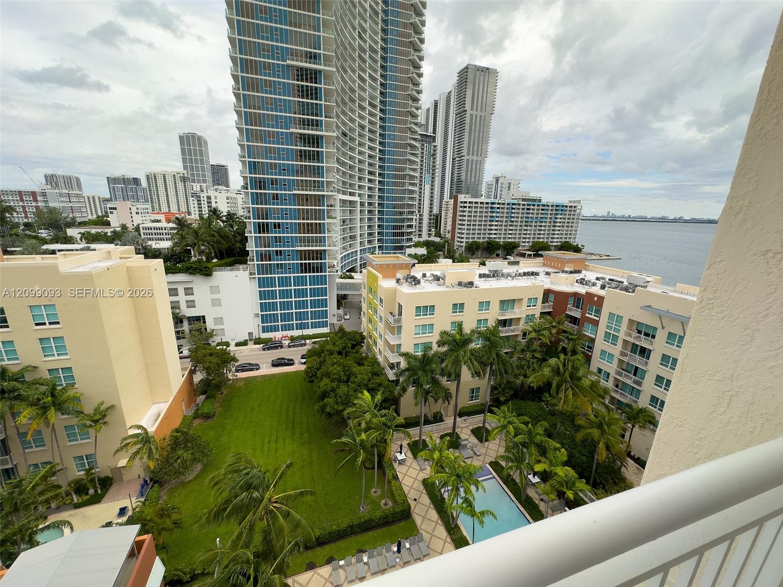 2000 N Bayshore Drive 1101 Property Photo 5