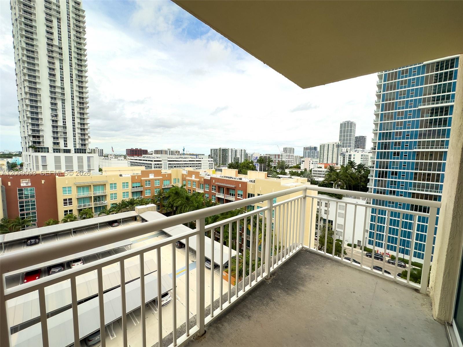 2000 N Bayshore Drive 1101 Property Photo 6