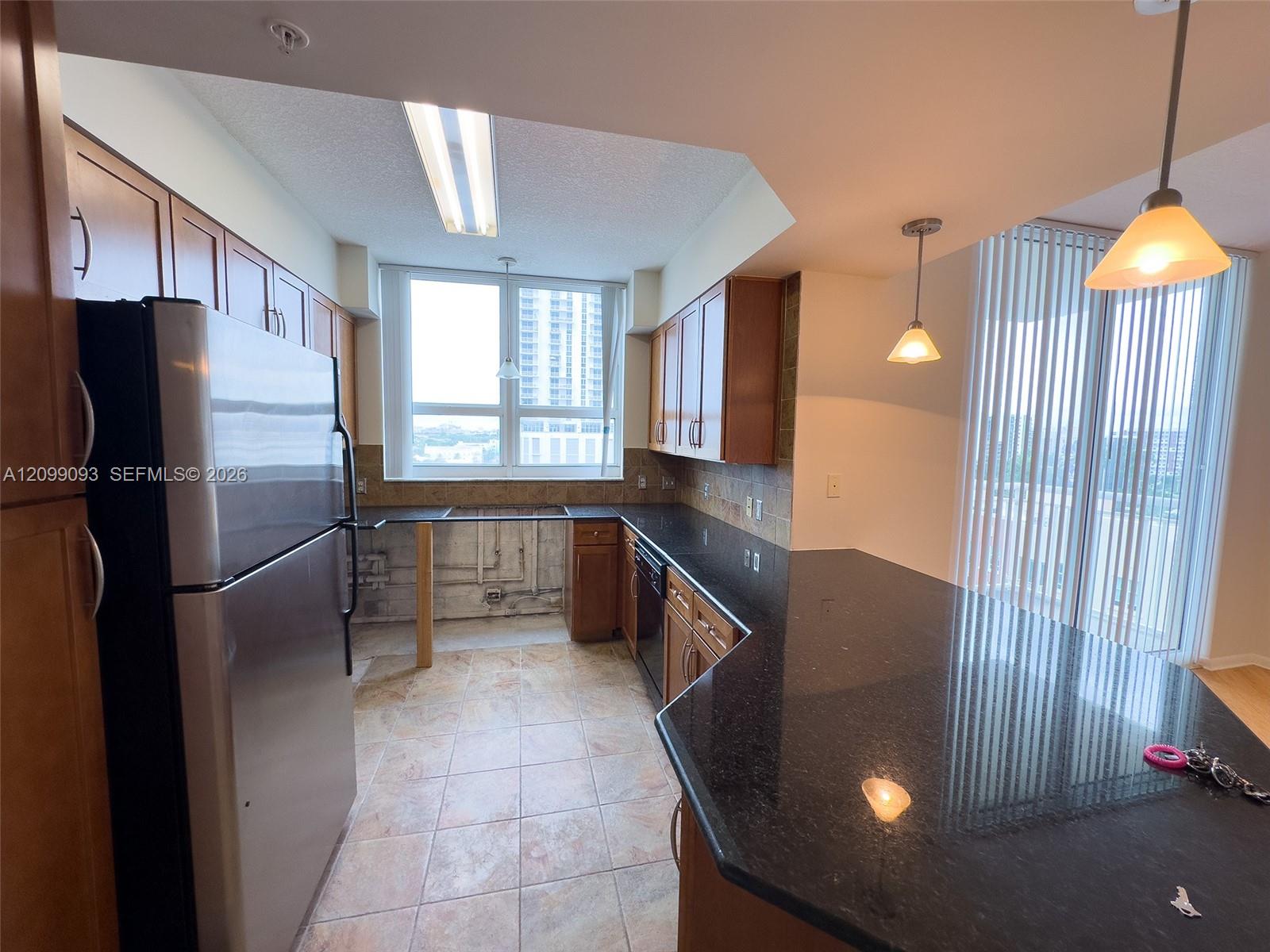 2000 N Bayshore Drive 1101 Property Photo 8